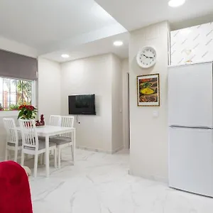 https://apartamento-flamingo-malaga.hotelsinnerja.org